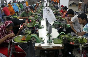 Taller textil en Bangladesh